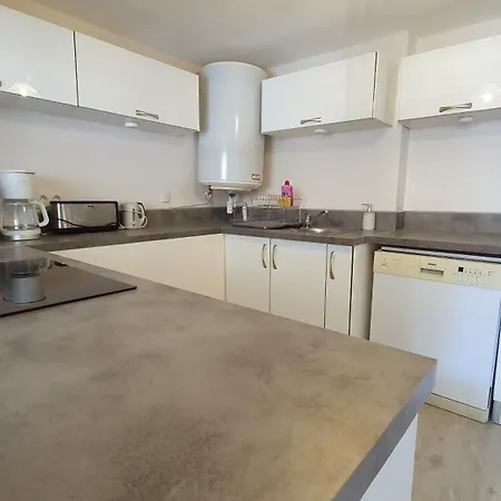 Apartment Le Murier - Clim, Parking, Acces Direct Voie Verte Vesseaux