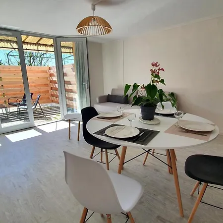 Apartment Le Murier - Clim, Parking, Acces Direct Voie Verte